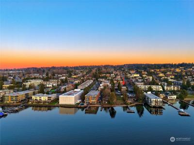 6202 Lake Washington NE