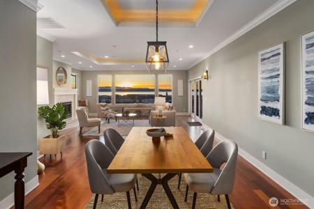 2106 Grand