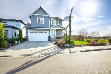 2695 Glenmore