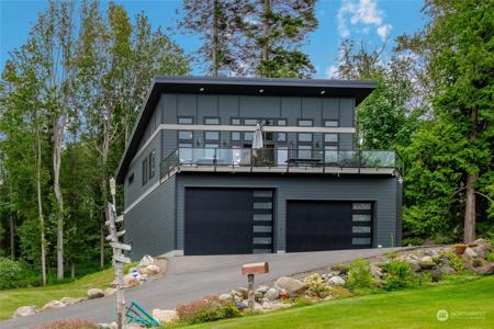 5531 2 Whitehorn