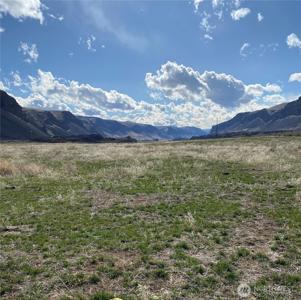 1074 Palisades Rd Lot #7