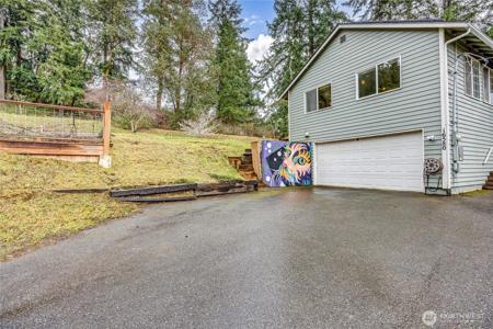 16580 Stewart