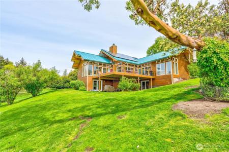 14 J Everett Way