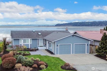 858 Livingston Bay Shore