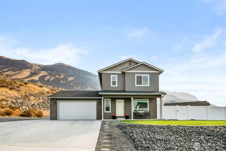 103 George Loop