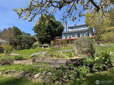 120 Bayview