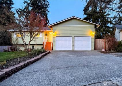 13919 Silver Firs