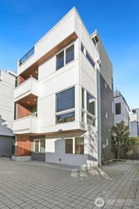 2426 B 64th