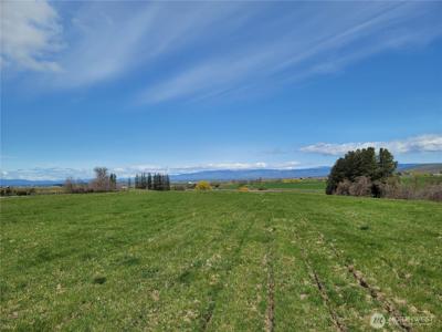 426 NKA Rolling Hill