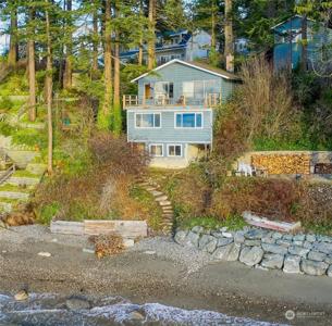 395 Bluff