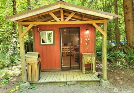 110 Cedar Grove