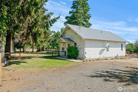 6390 Cove
