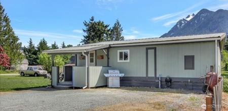 1225 Darrington