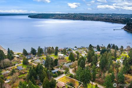 20325 81st SW