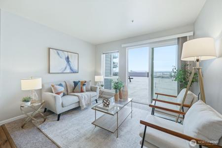 2818 Grand