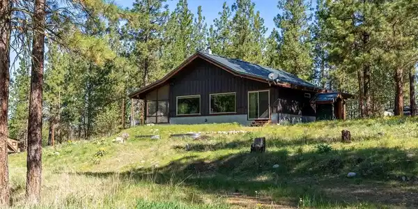 21 Twin Lakes