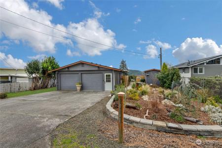 10140 Windward NW
