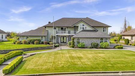 325 Island Green Way