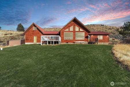 11 Pateros Fish Hatchery