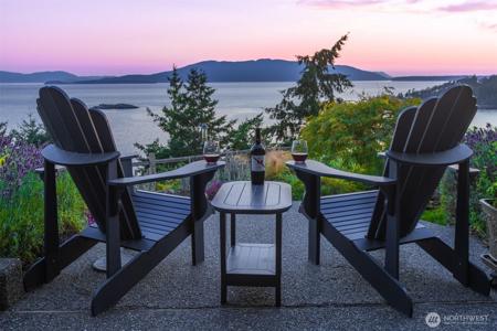 1317 Chuckanut