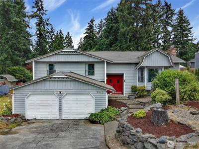 9905 157th E