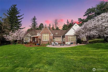 3851 Cliffside