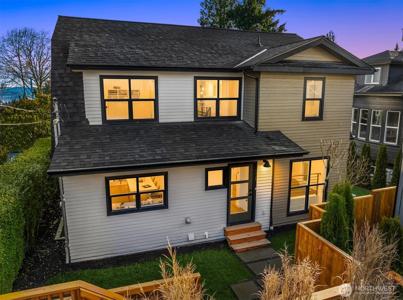 919 23rd E