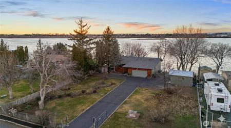 4190 Shorecrest