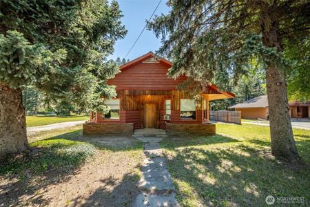 9485 East Leavenworth