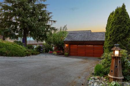 2180 Cove