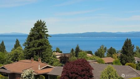 1140 Edmonds