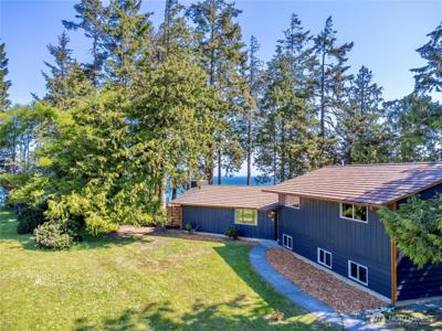 1079 Finn Hall
