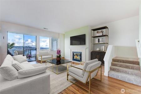 3016 Narrows