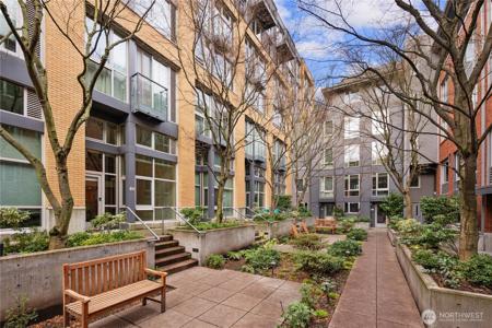 530 Broadway E