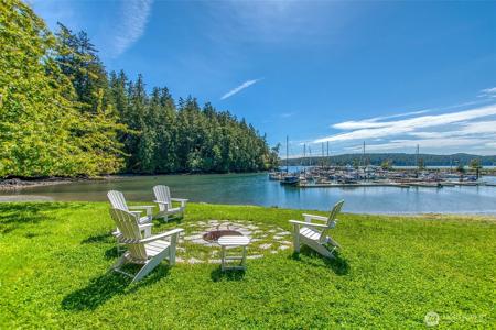 376 Killebrew Lake