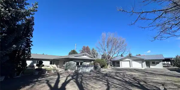 1540 Fairview
