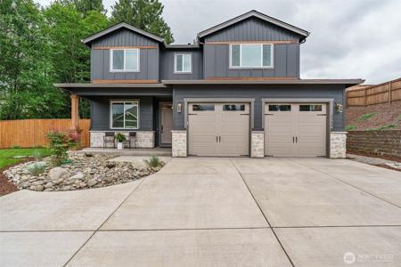 2302 Royal