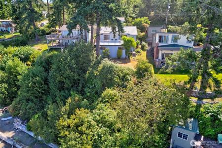 19904 Soundview NW