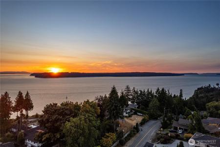 12011 Marine View