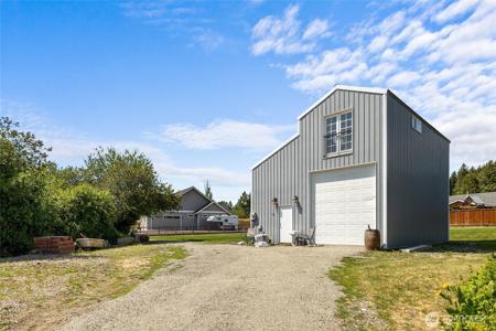 51 Ronald Ridge Dr