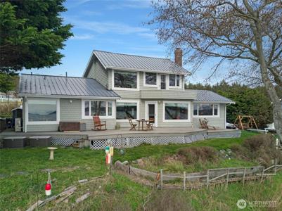 3073 Pear Point