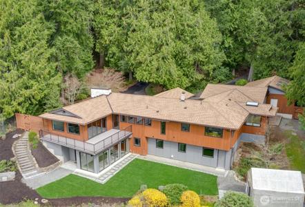 12323 206th SE