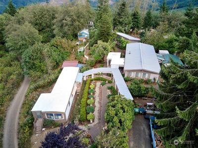 340 Woodland Heights