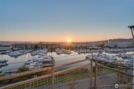 1705 Dock