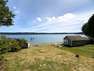 1227 Maplewood Beach NW