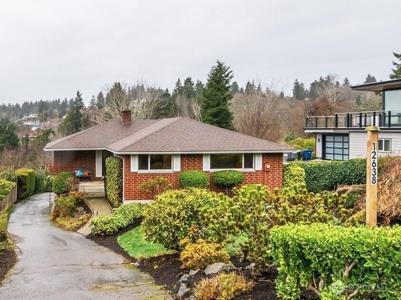 12638 Shorewood SW