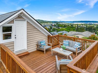 412 Renton S