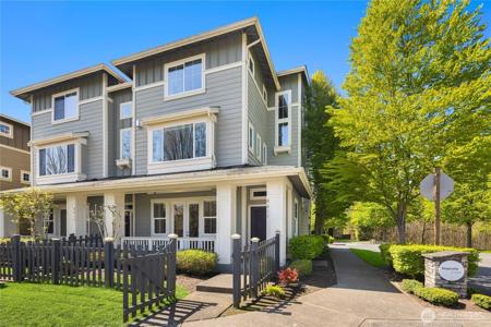8017 Douglas SE