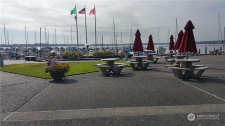 9540 Semiahmoo