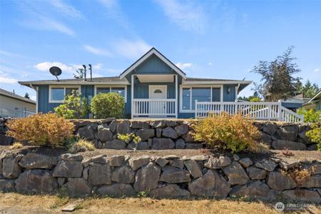 216 Bridge Way